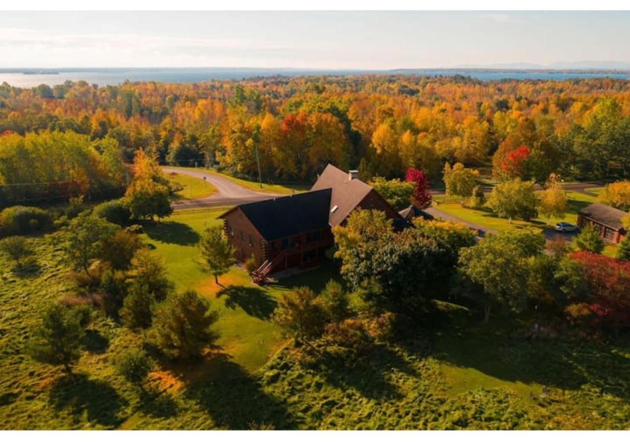 Point Au Roche Lodge Plattsburgh Exterior foto